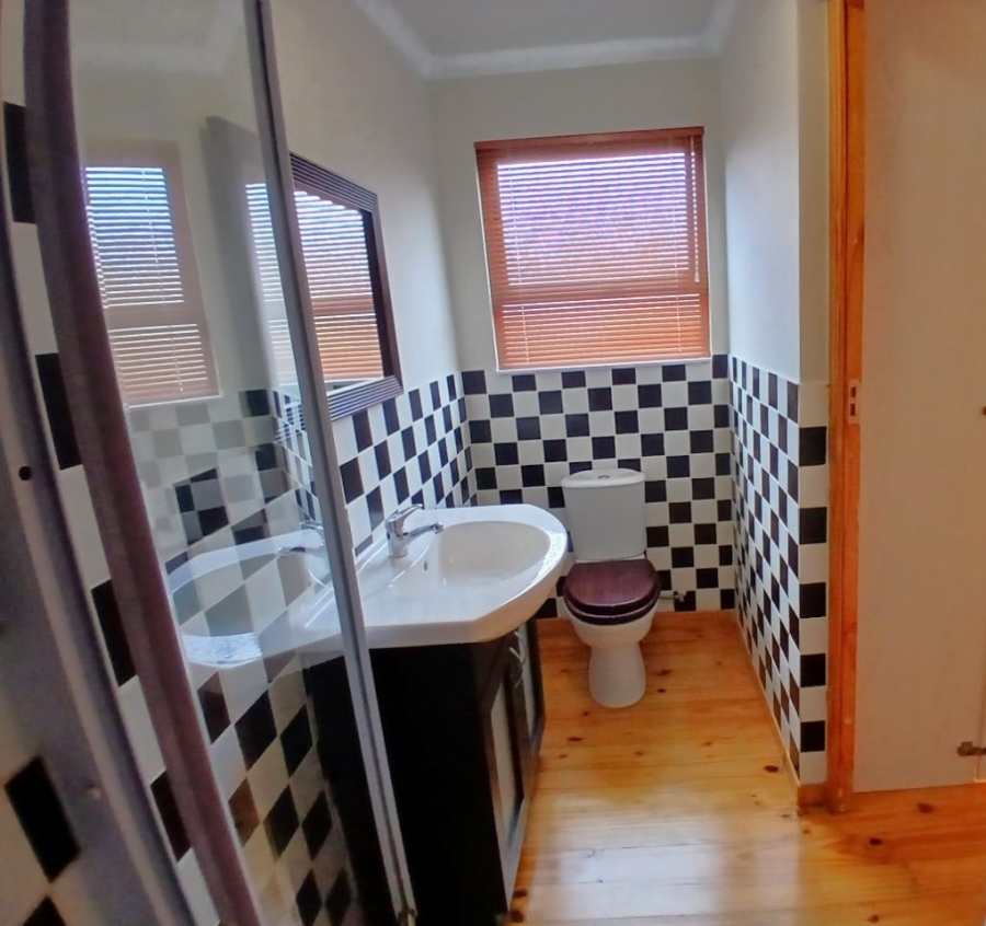 7 Bedroom Property for Sale in Langgewacht Western Cape
